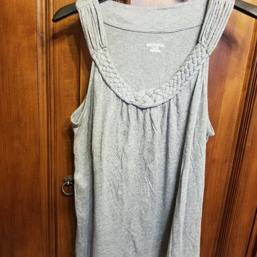Merona womens sleeveless top